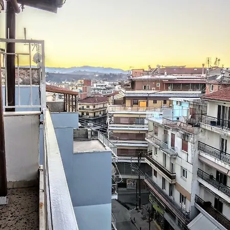 Apartment Traditional Penthouse With Mountain View