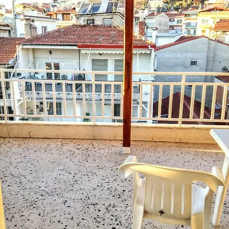 Traditional Penthouse With Mountain View شقة