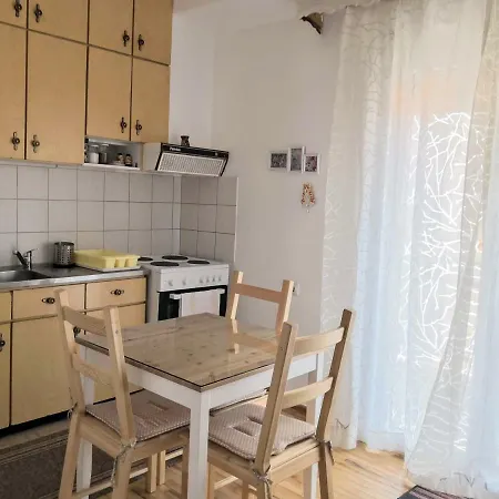 Traditional Penthouse With Mountain View Апартаменты