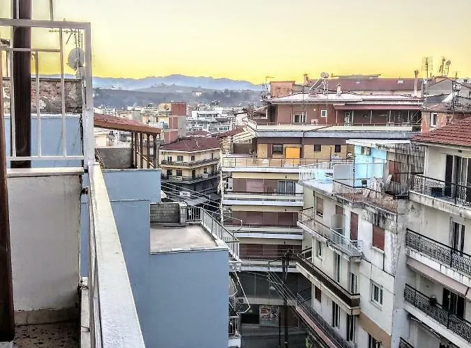 Διαμέρισμα Traditional Penthouse With Mountain View